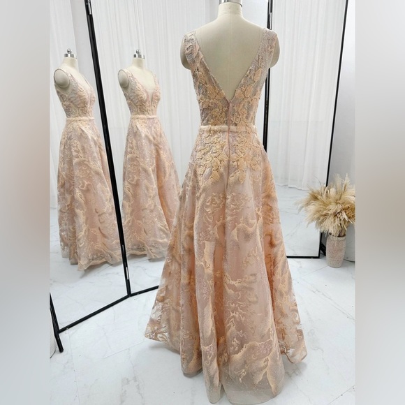 Gown size 4(S) light orange luxury style sleeveless /deep V-neck/ A-line dress - Picture 4 of 5